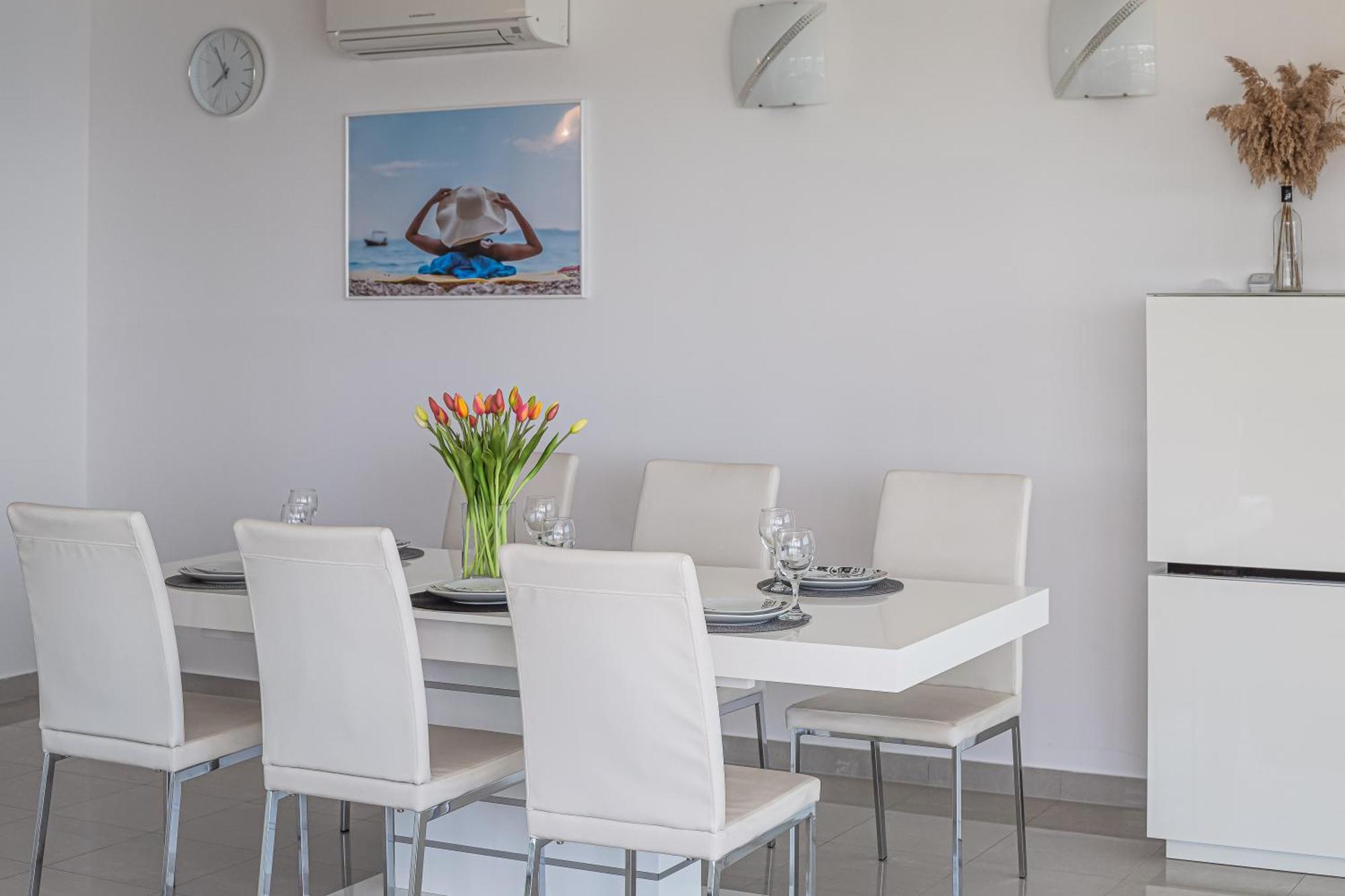 Ap 4+2 In One Of The Most Luxury Building In Omis Room photo