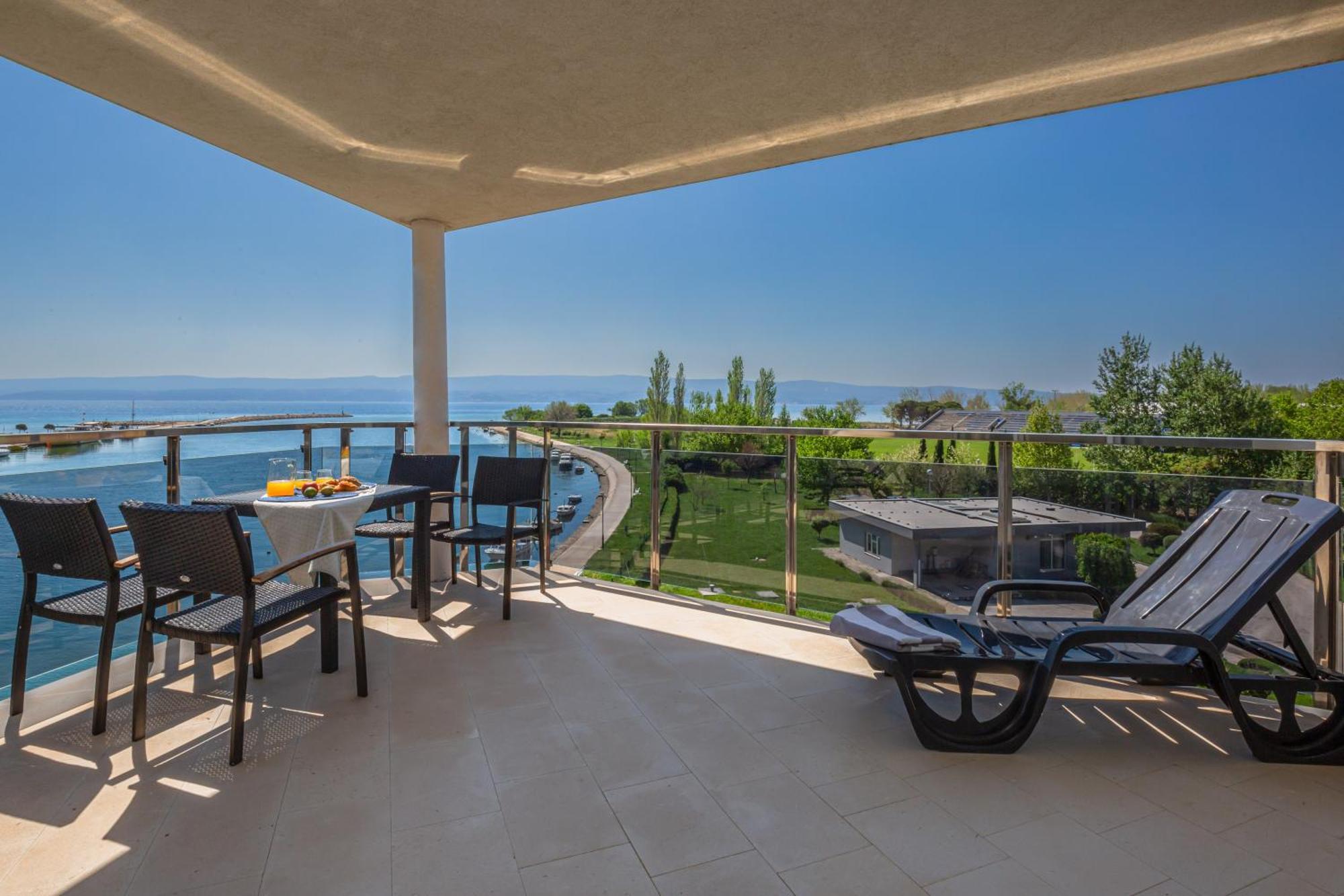 Ap 4+2 In One Of The Most Luxury Building In Omis Room photo